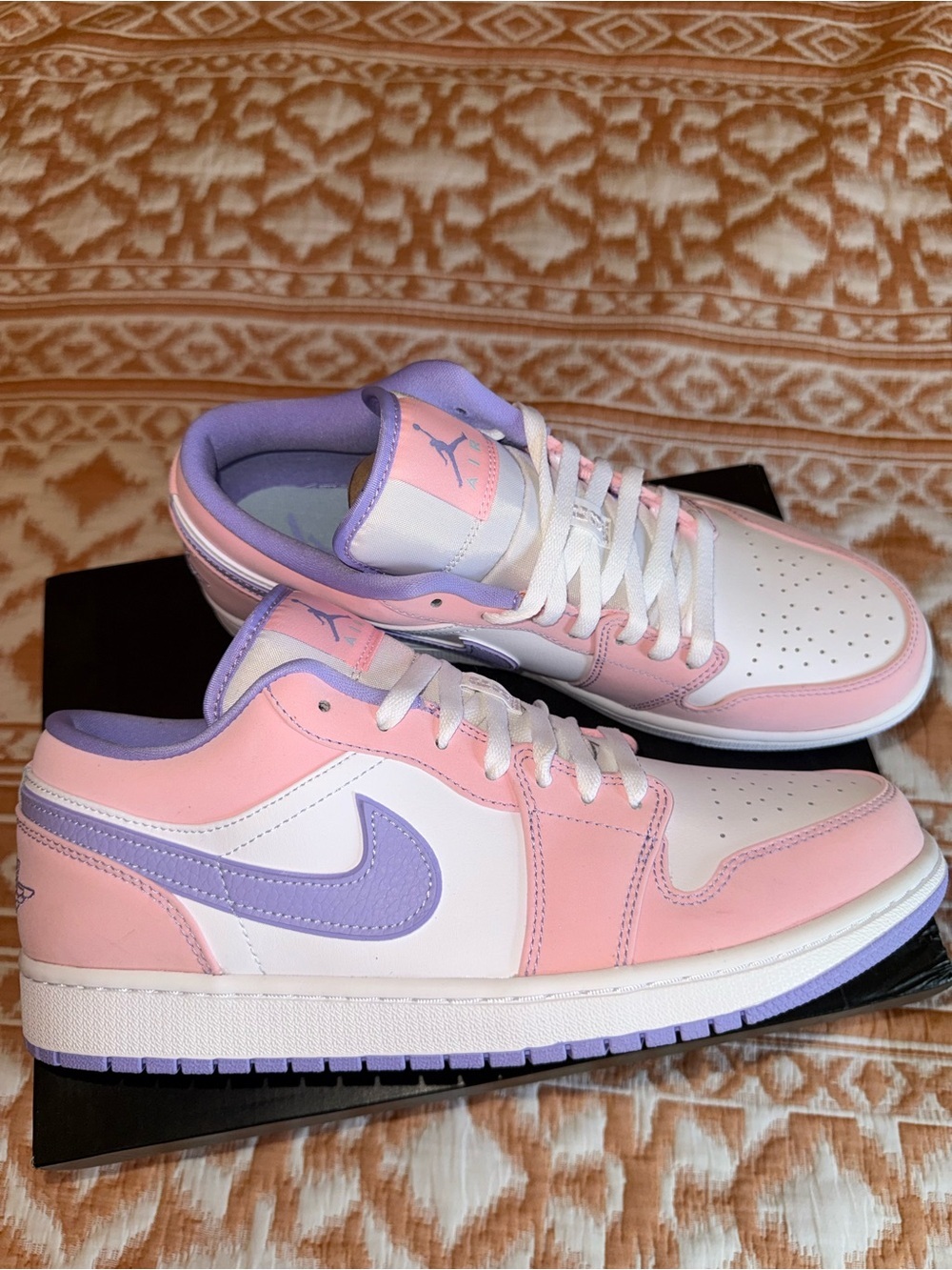 Air Jordan 1 Low SE “Arctic Punch” (arctic punch/purple pulse/white) sz 11.5